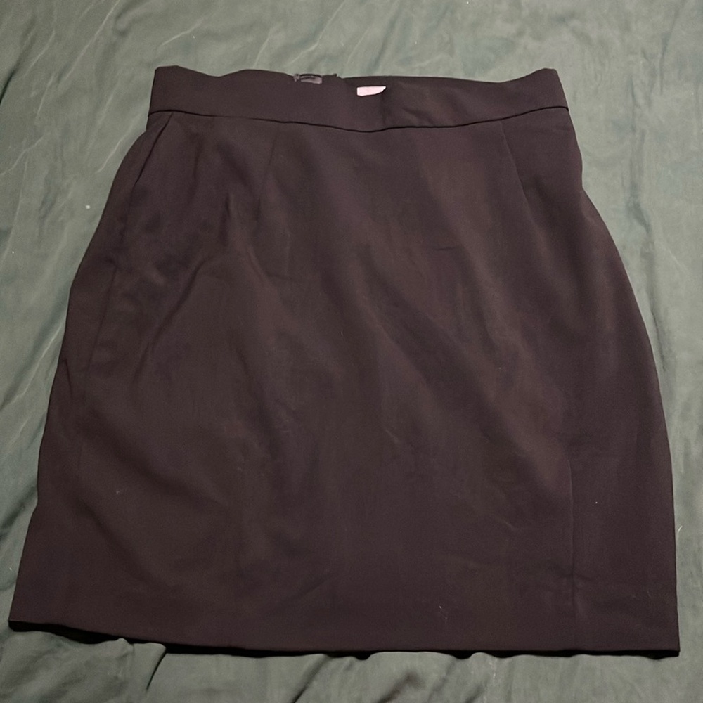 Black pencil skirt